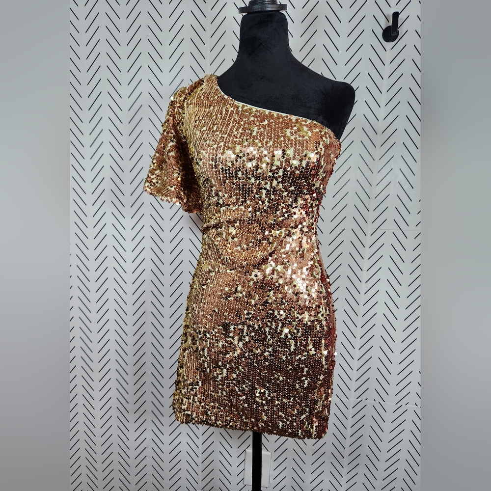 Gold Sequin one shoulder dress. Great condition. Worn once